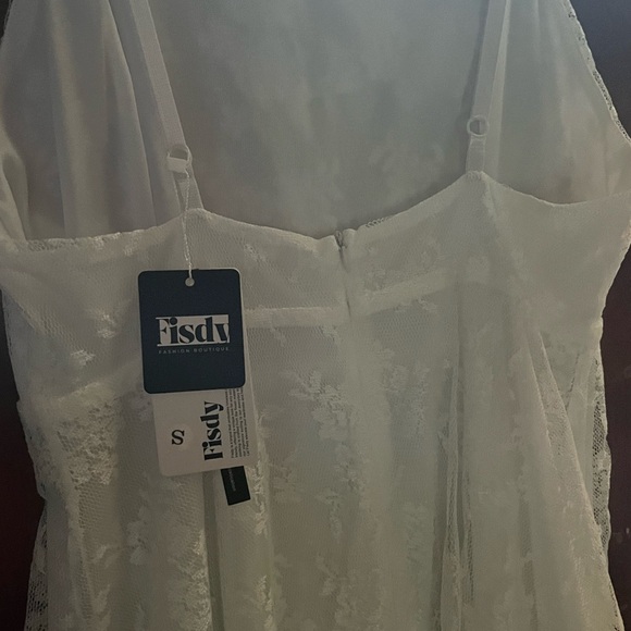 NWT dress with train - Picture 8 of 13